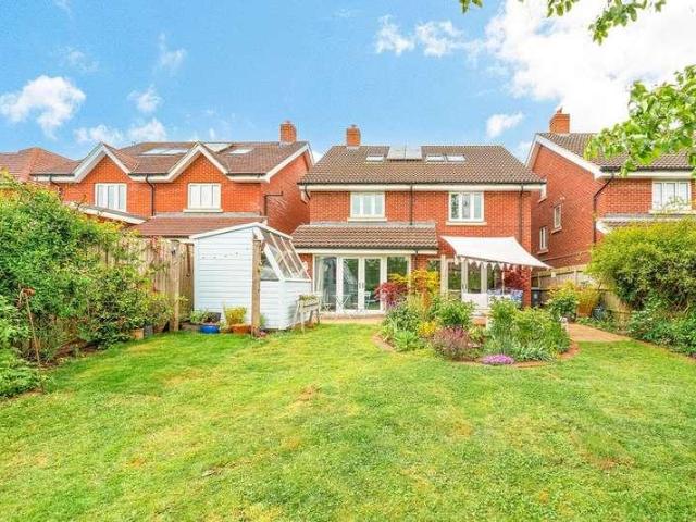 House for sale in Iver