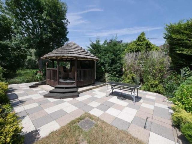 House for sale in Chelmondiston, Suffolk