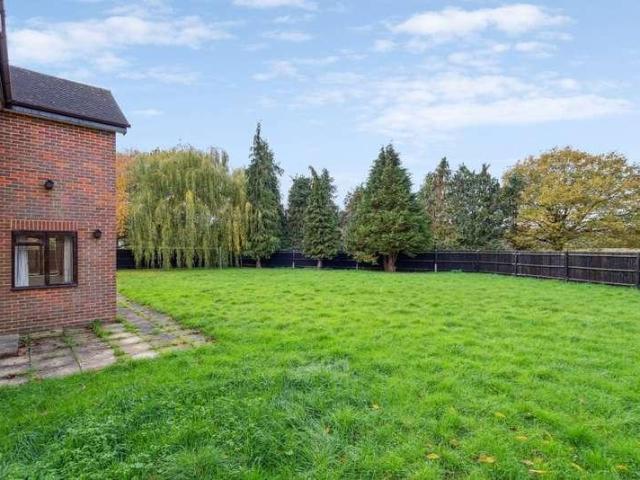House for sale in Iver