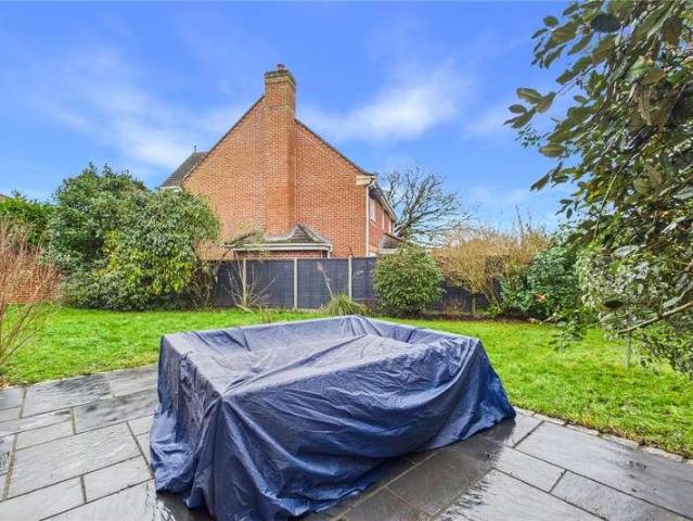 House for sale in Shinfield