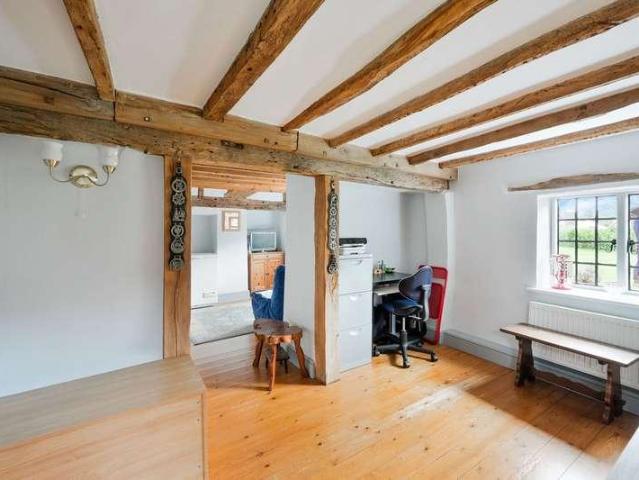 House for sale in Oxted, Hillview