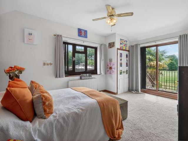 House for sale in Pouchen End, Hertfordshire