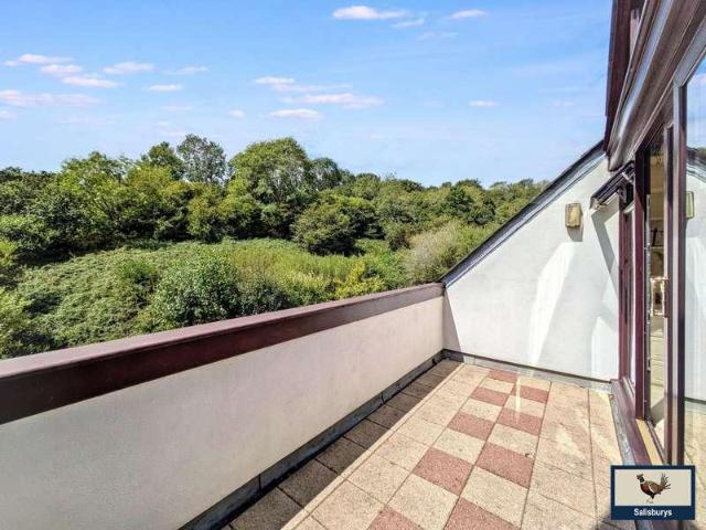 House for sale in Colebrook Village, Mount Wise