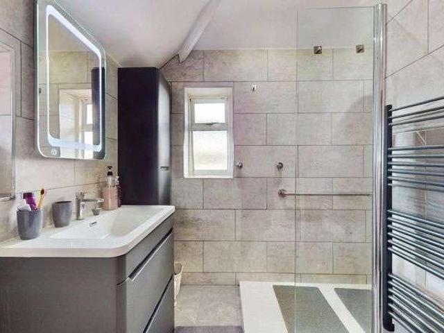 House for sale in Uxbridge, Hillingdon