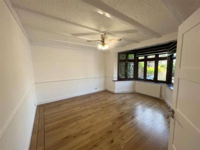 House for sale in Barnet, New Barnet