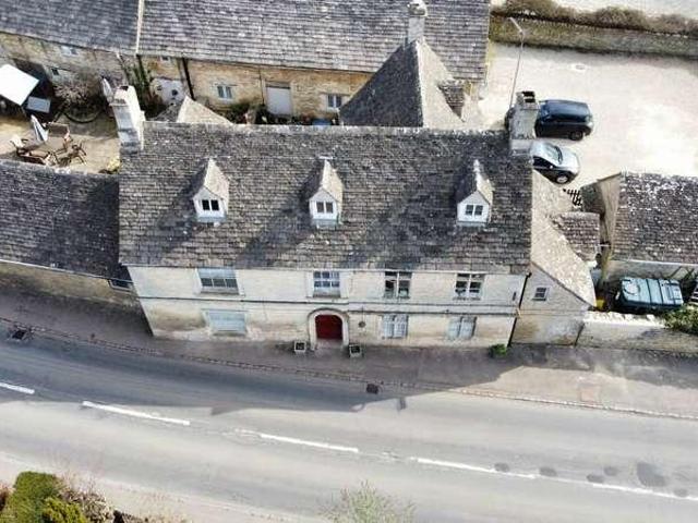 House for sale in Fossebridge, Gloucestershire