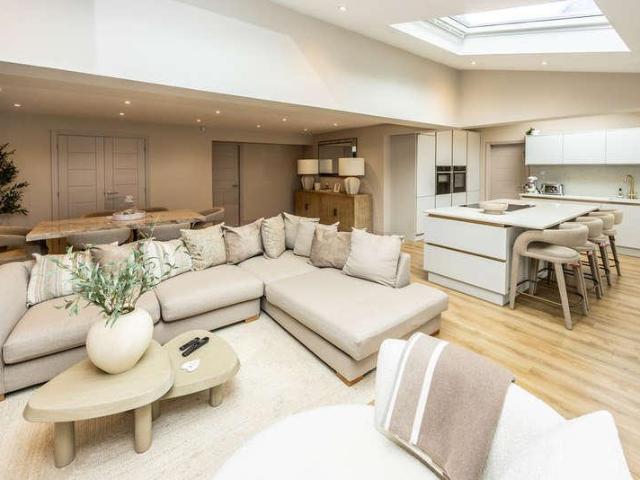 House for sale in Greetland, West Yorkshire