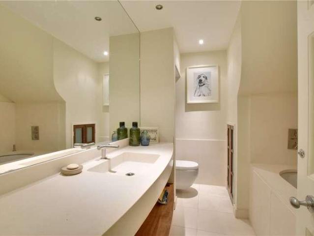 House for sale in London Borough of Lewisham, Blackheath