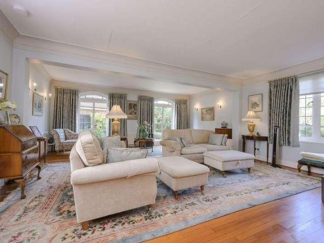 House for sale in West End, Elmbridge