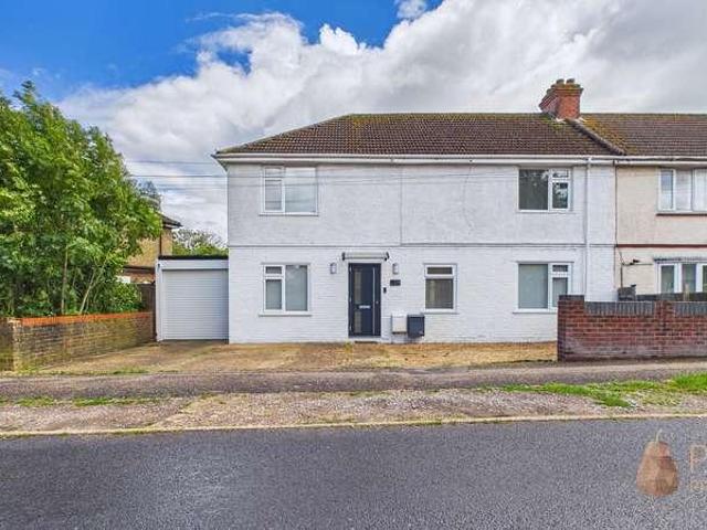 House for sale in Fishersgate, West Sussex