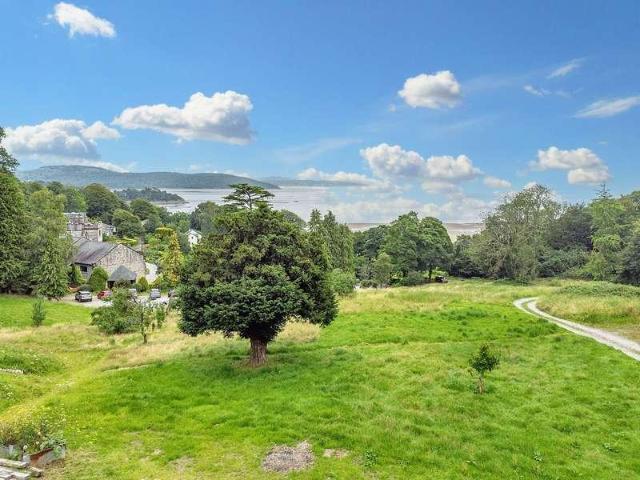 House for sale in Grange-over-sands