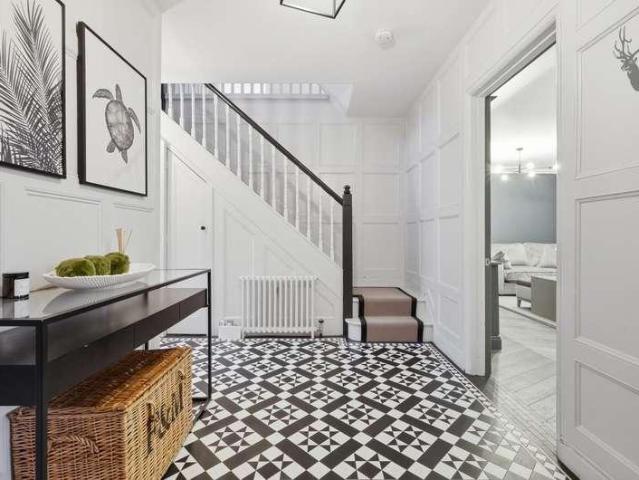 House for sale in Ivy Chimneys, Epping