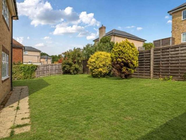 House for sale in Worplesdon, Westborough