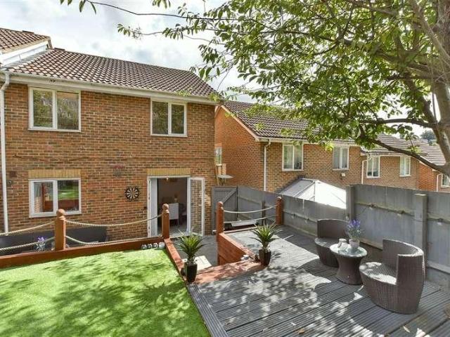 House for sale in Chatham