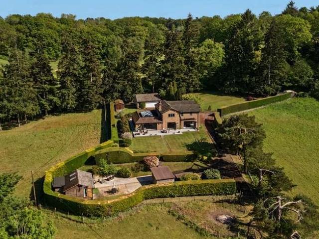 House for sale in Shalford, Westborough