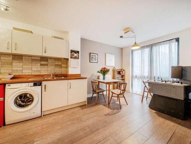 House for sale in Kings Barton, Gloucester