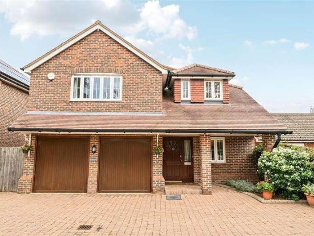 House for sale in New Mill, Pouchen End