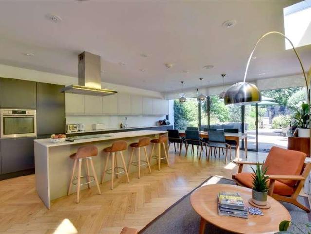 House for sale in London Borough of Lewisham, Blackheath