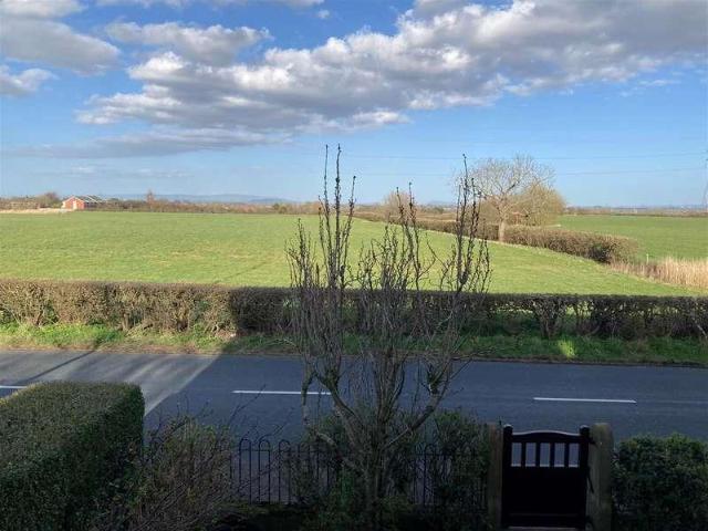 House for sale in Freckleton, Lancashire