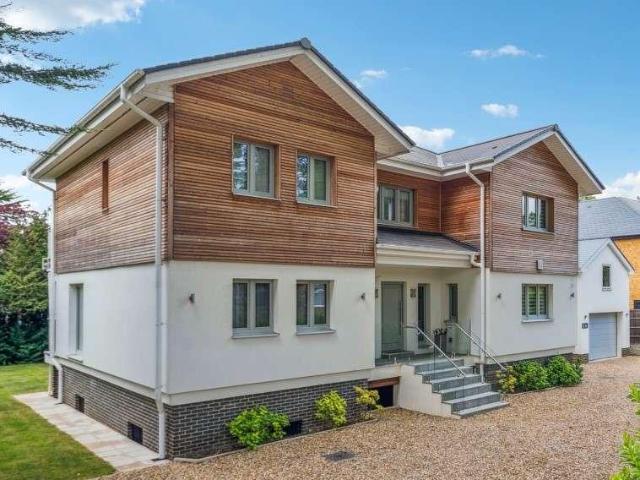 House for sale in Windsor, North Town