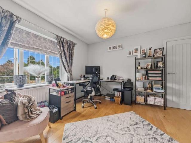 House for sale in Calverton End, Milton Keynes