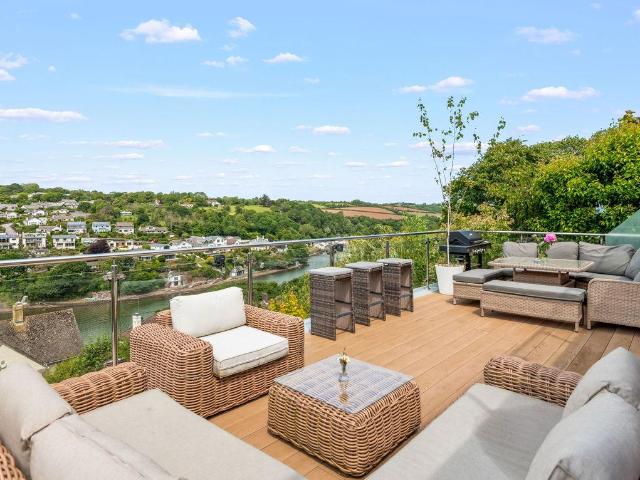 House for sale in Strode, Devon