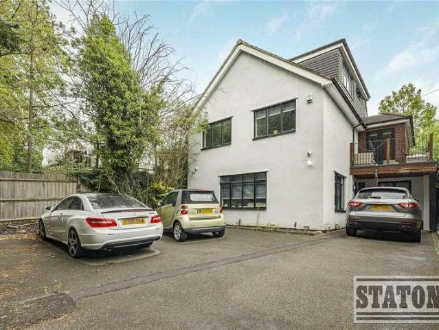 House for sale in Greater London