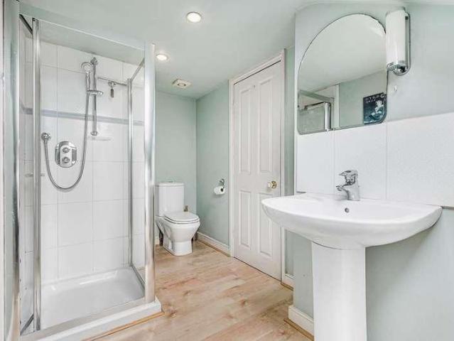 House for sale in London Borough of Ealing, Hanwell