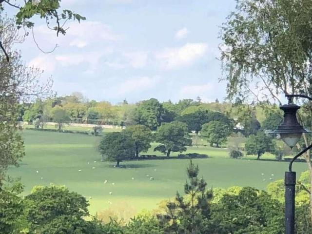 House for sale in Mill Hill, Greater London