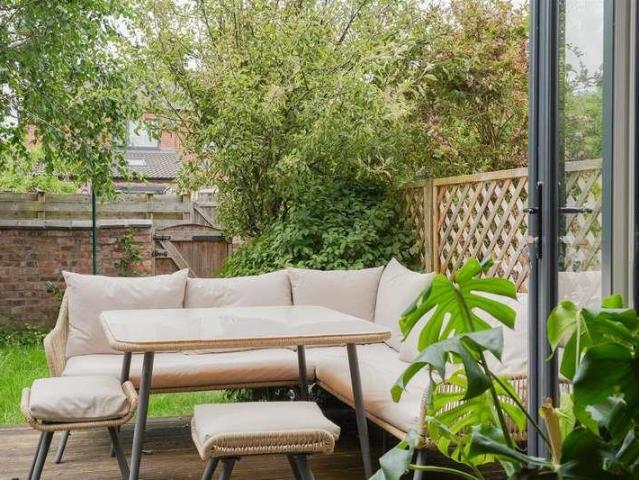House for sale in Georgia, Greater Manchester