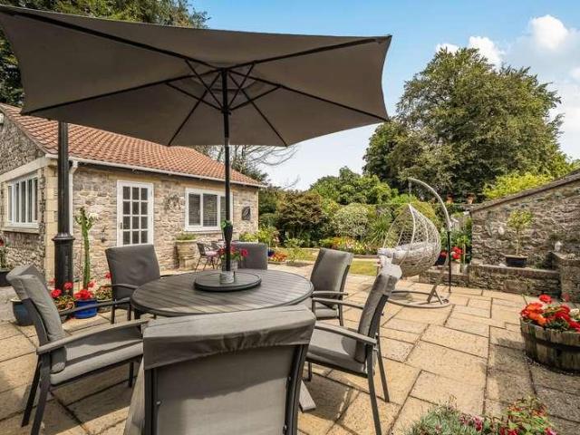 House for sale in Little London, Oakhill
