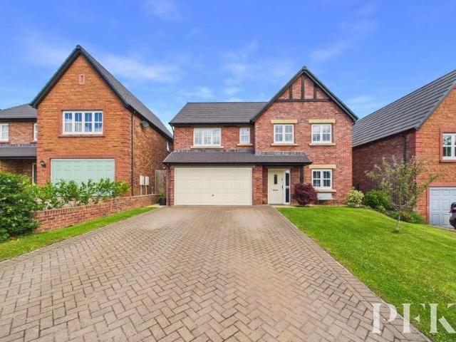 House for sale in Fell Lane