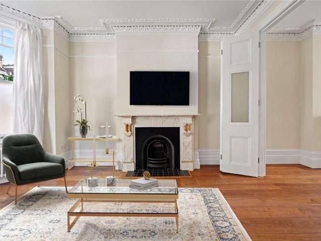 House for sale in Highbury, Greater London