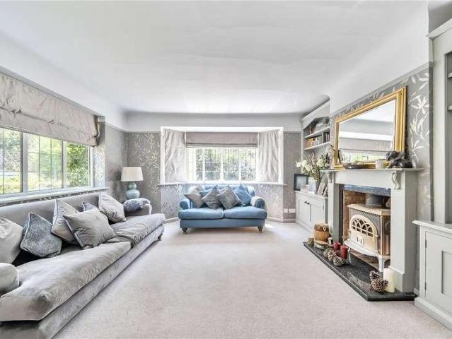 House for sale in Rushmoor, Fole