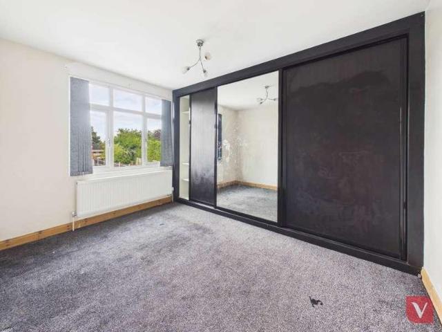 House for sale in Biscot, Luton