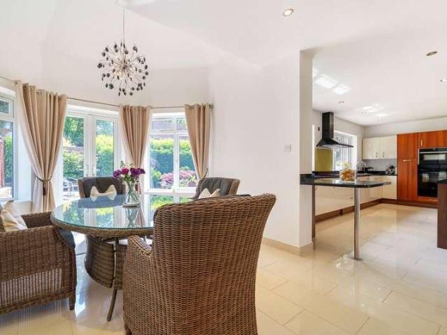 House for sale in Fole, Surrey