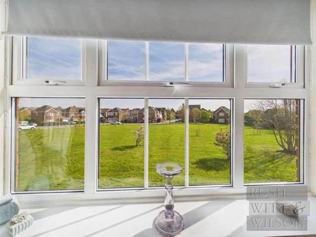 House for sale in Glenleigh Park, Heathlands