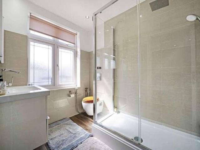 House for sale in Kenton, Greater London