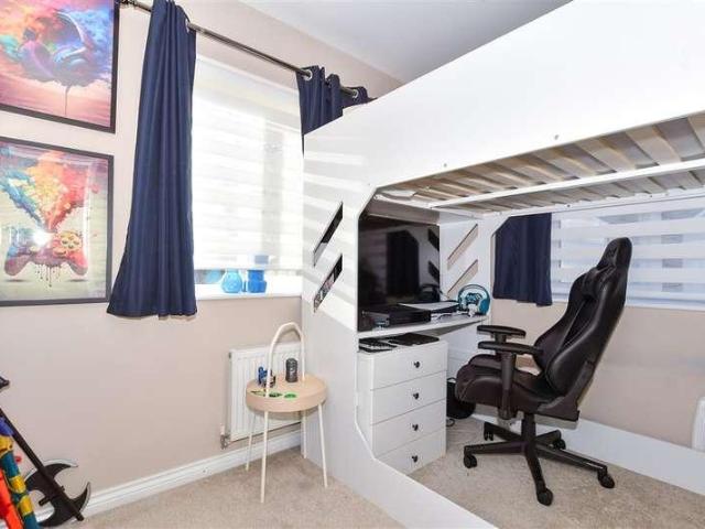 House for sale in Leybourne, Bourne Vale
