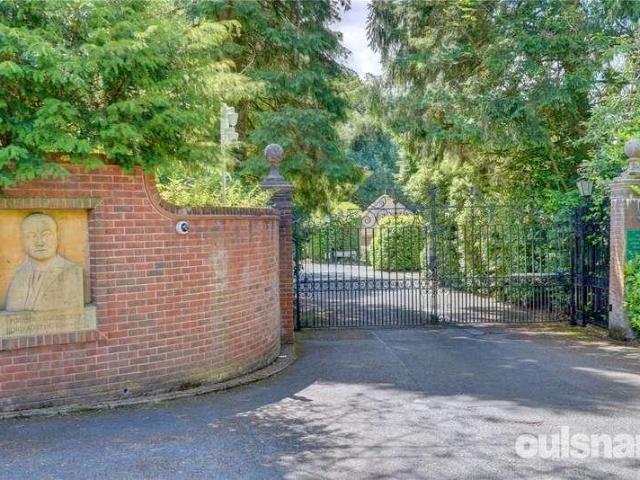 House for sale in Lydiate Ash, Bromsgrove