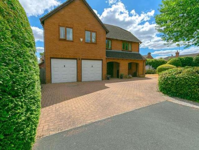 House for sale in Great Linford, Milton Keynes