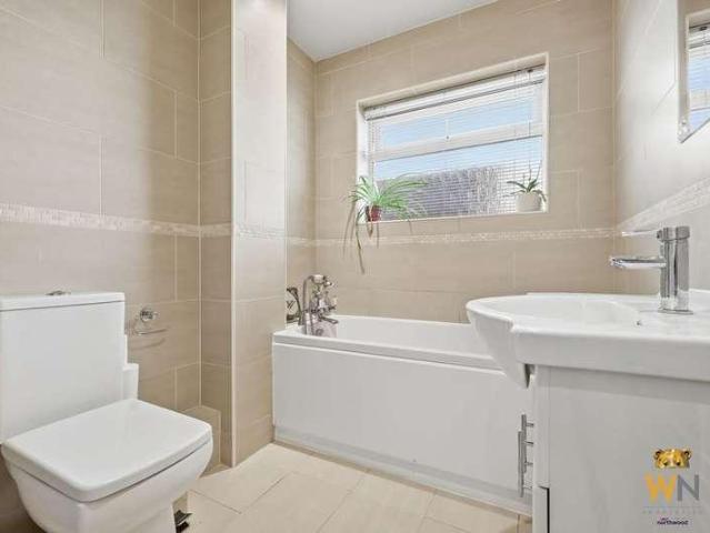 House for sale in Navestock Side, Essex