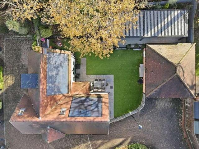 House for sale in Navestock Side, Essex