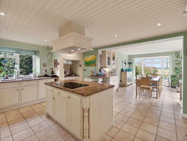 House for sale in Evershot, Oxfordshire