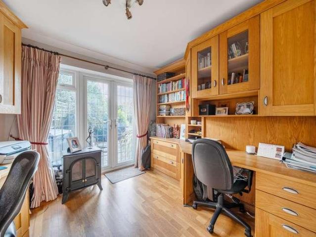 House for sale in Chalfont St. Peter, Denham