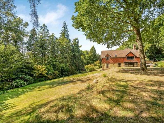 House for sale in Kingsley Green, Littlecote