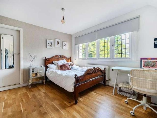 House for sale in Bracknell