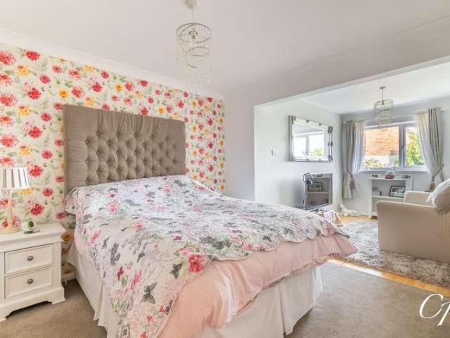 House for sale in The Reddings, Golden Valley