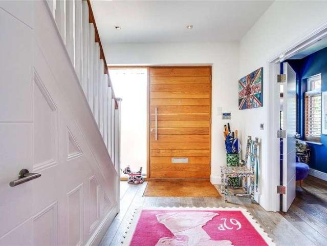 House for sale in Henley-on-Thames, Berrick Salome