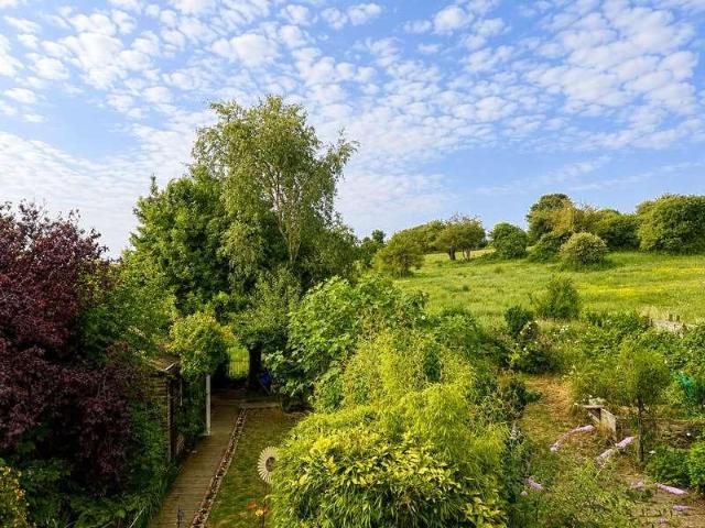 House for sale in Fishersgate, West Sussex